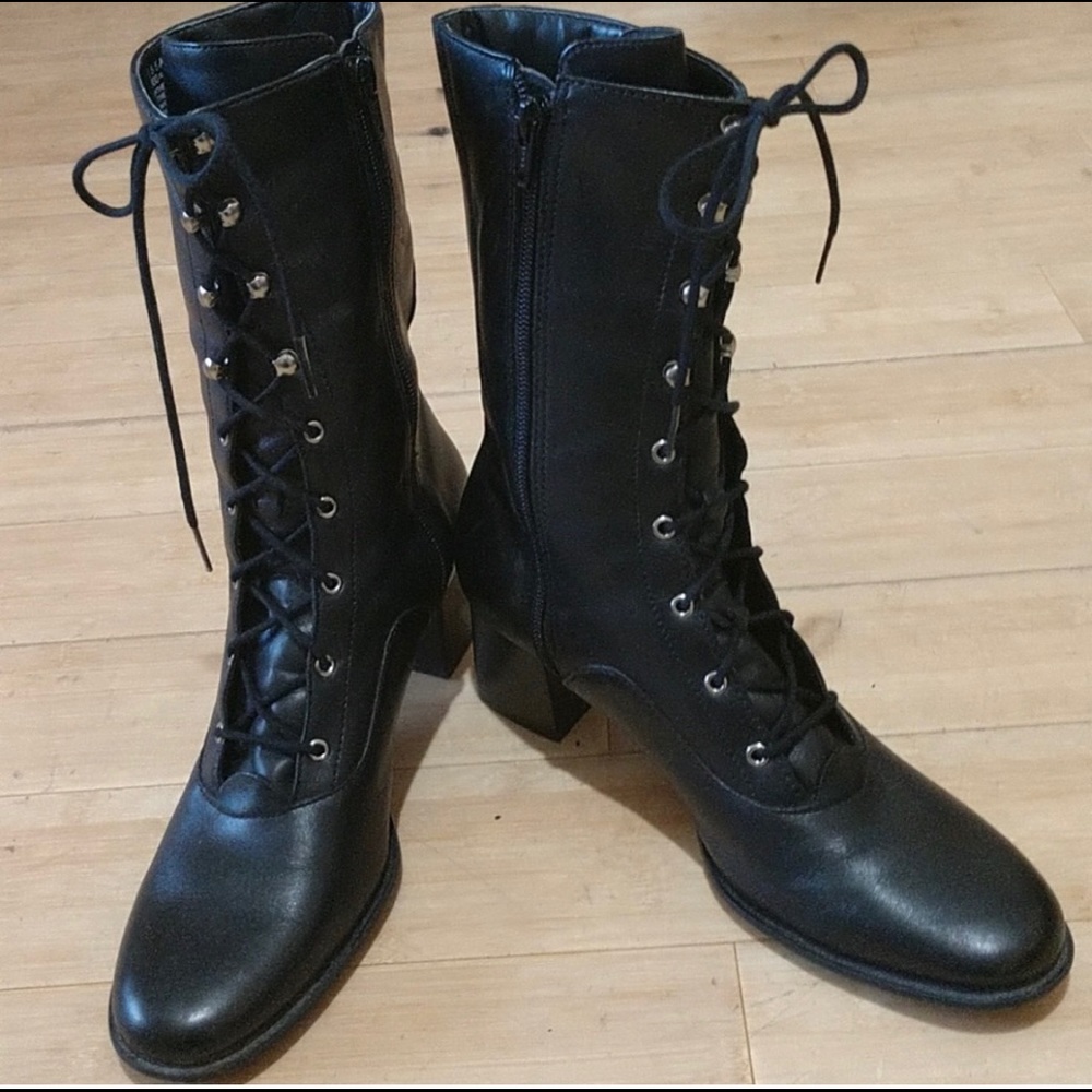 Black Leather lace / zip up boots Naturalizer